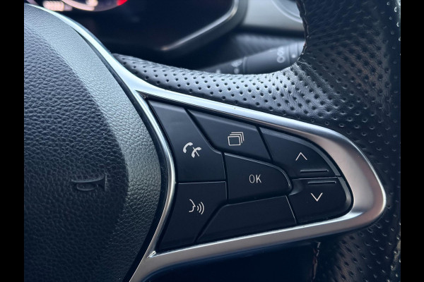 Renault Captur 1.3 TCe 140pk R.S. Line | Trekhaak | Camera | Virtual Cockpit | Sportstoelen | CarPlay