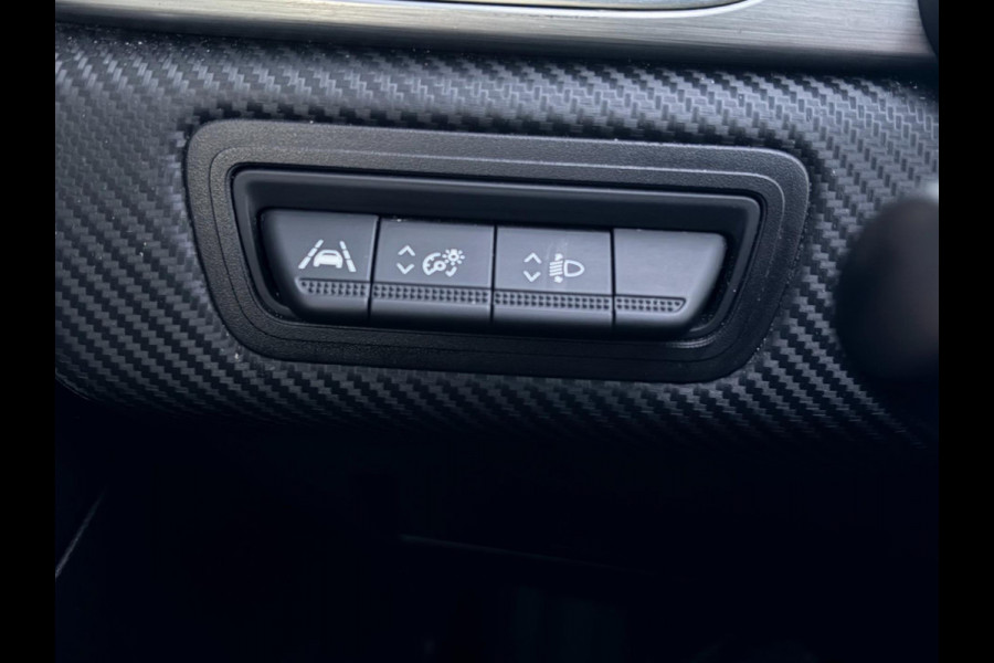 Renault Captur 1.3 TCe 140pk R.S. Line | Trekhaak | Camera | Virtual Cockpit | Sportstoelen | CarPlay