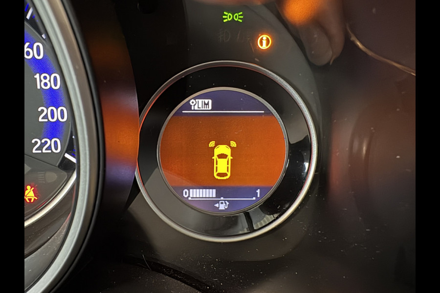 Honda Jazz 1.3 i-VTEC Comfort Automaat NAVI/CRUISE/AIRCO/DAB/PDC/TREKHAAK/STOELVERWARMING