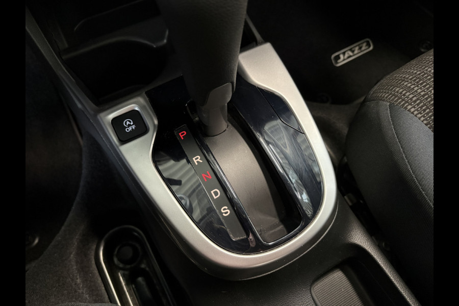 Honda Jazz 1.3 i-VTEC Comfort Automaat NAVI/CRUISE/AIRCO/DAB/PDC/TREKHAAK/STOELVERWARMING