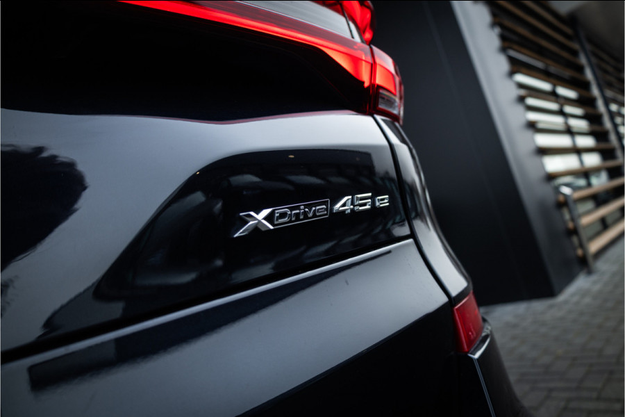 BMW X5 xDrive45e Executive - M Sport | Panorama | Memory | Luchtvering
