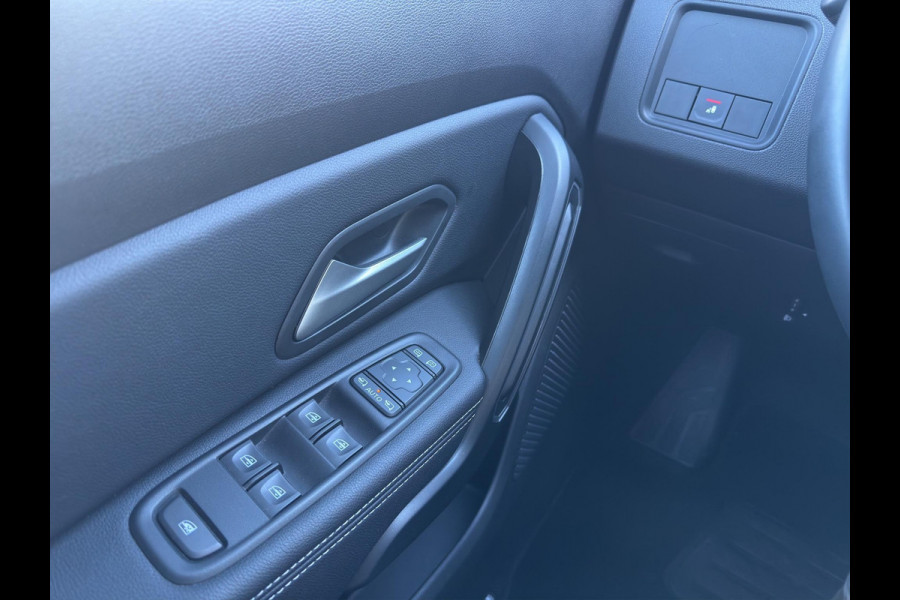 Dacia Duster 1.3 TCe 150 Journey |13.846 Km | | 360 Camera | 17" | Stoelverw.| Led | Apple |