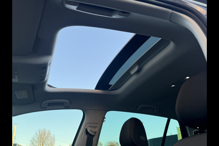 Volkswagen Golf 1.5 TSI Highline NL-AUTO | DEALER ONDERHOUDEN | PANODAK | TREKHAAK