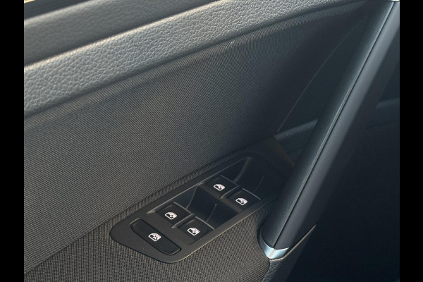Volkswagen Golf 1.5 TSI Highline NL-AUTO | DEALER ONDERHOUDEN | PANODAK | TREKHAAK