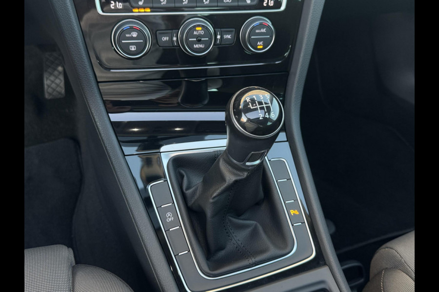 Volkswagen Golf 1.5 TSI Highline NL-AUTO | DEALER ONDERHOUDEN | PANODAK | TREKHAAK