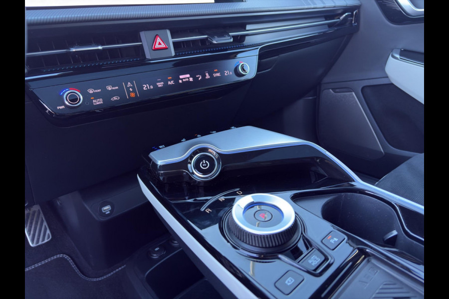 Kia Ev6 GT-Line AWD 77.4 kWh Pano | HUD | MeridianSound | 360-Camera | Alcantara/Leder | Memory Seats | Stoelverkoeling | Apple Carplay & Android Auto |