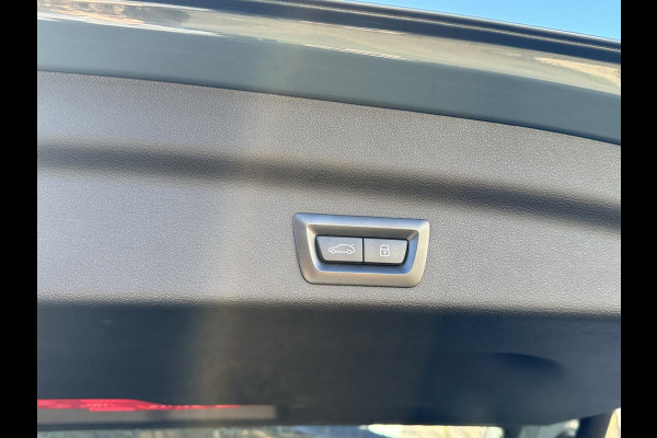 BMW iX1 xDrive30 67 kWh M-SPORT| COMPLEET | SOH 99% | ELEK. ACHTERKLEP |STOELVERWARMING| ACHTERUITRIJCAMERA| COMFORT ACCESS| APPLE CARPLAY/ ANDROID AUTO|