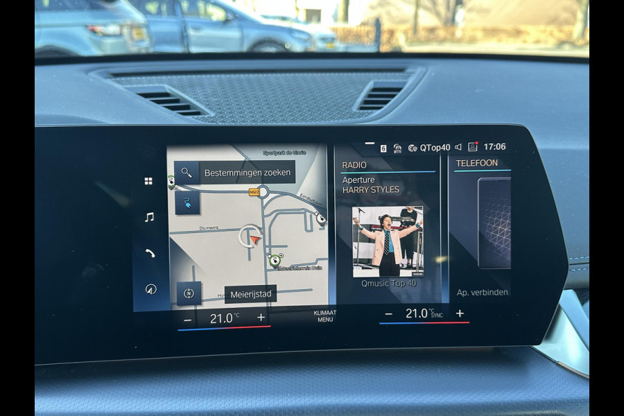 BMW iX1 xDrive30 67 kWh M-SPORT| COMPLEET | SOH 99% | ELEK. ACHTERKLEP |STOELVERWARMING| ACHTERUITRIJCAMERA| COMFORT ACCESS| APPLE CARPLAY/ ANDROID AUTO|