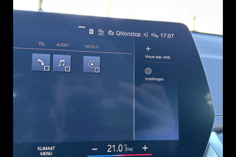 BMW iX1 xDrive30 67 kWh M-SPORT| COMPLEET | SOH 99% | ELEK. ACHTERKLEP |STOELVERWARMING| ACHTERUITRIJCAMERA| COMFORT ACCESS| APPLE CARPLAY/ ANDROID AUTO|