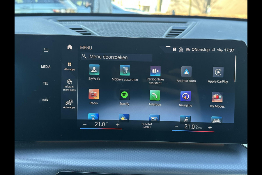 BMW iX1 xDrive30 67 kWh M-SPORT| COMPLEET | SOH 99% | ELEK. ACHTERKLEP |STOELVERWARMING| ACHTERUITRIJCAMERA| COMFORT ACCESS| APPLE CARPLAY/ ANDROID AUTO|