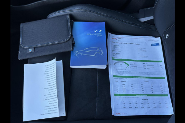 BMW iX1 xDrive30 67 kWh M-SPORT| COMPLEET | SOH 99% | ELEK. ACHTERKLEP |STOELVERWARMING| ACHTERUITRIJCAMERA| COMFORT ACCESS| APPLE CARPLAY/ ANDROID AUTO|