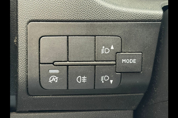 Citroën Jumper 35 2.2HDi 165PK L3H2 Euro 6 3-Persoons Trekhaak Camera Ecc Pdc Wandbetimmering Houtenvloer Achterdeuren Schuifdeur 3.000KG Trekgewicht