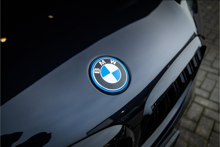 BMW X5 xDrive45e Executive - M Sport | Panorama | Luchtvering | 360 Camera