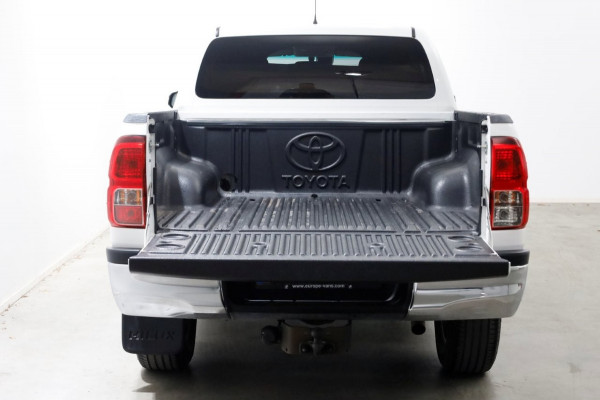 Toyota Hilux 2.4 D-4D-F 150pk E6 4WD 4x4 Double Cab Automaat 2/5-Persoons 08-2019