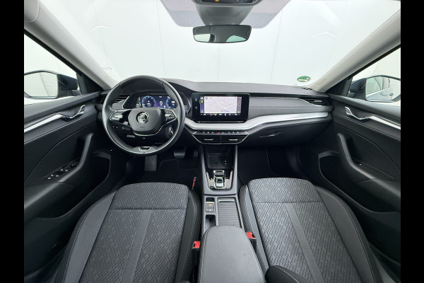 Škoda Octavia e-TSI AUT Trekhaak Adap.Cruise Camera Navi Ecc Apple Carplay Android Auto Virtual Cockpit Business Edition Plus Elek.Achterklep Stoelverwarming voor+achter Lmv DAB Led Keyless advanced Dodehoek detector 1e Eigenaar Origineel Nederlandse Auto Mild-Hybrid