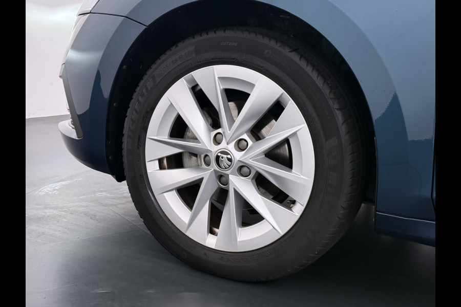 Škoda Octavia e-TSI AUT Trekhaak Adap.Cruise Camera Navi Ecc Apple Carplay Android Auto Virtual Cockpit Business Edition Plus Elek.Achterklep Stoelverwarming voor+achter Lmv DAB Led Keyless advanced Dodehoek detector 1e Eigenaar Origineel Nederlandse Auto Mild-Hybrid