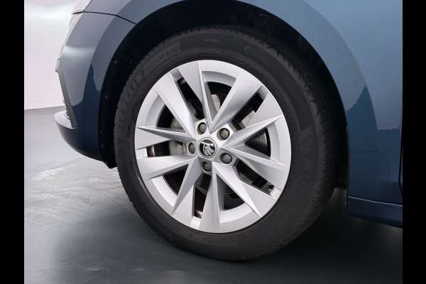 Škoda Octavia e-TSI AUT Trekhaak Adap.Cruise Camera Navi Ecc Apple Carplay Android Auto Virtual Cockpit Business Edition Plus Elek.Achterklep Stoelverwarming voor+achter Lmv DAB Led Keyless advanced Dodehoek detector 1e Eigenaar Origineel Nederlandse Auto Mild-Hybrid