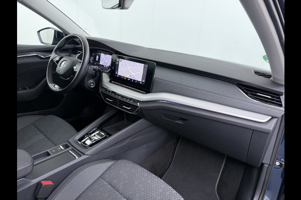 Škoda Octavia e-TSI AUT Trekhaak Adap.Cruise Camera Navi Ecc Apple Carplay Android Auto Virtual Cockpit Business Edition Plus Elek.Achterklep Stoelverwarming voor+achter Lmv DAB Led Keyless advanced Dodehoek detector 1e Eigenaar Origineel Nederlandse Auto Mild-Hybrid