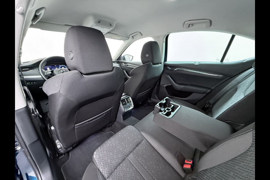 Škoda Octavia e-TSI AUT Trekhaak Adap.Cruise Camera Navi Ecc Apple Carplay Android Auto Virtual Cockpit Business Edition Plus Elek.Achterklep Stoelverwarming voor+achter Lmv DAB Led Keyless advanced Dodehoek detector 1e Eigenaar Origineel Nederlandse Auto Mild-Hybrid