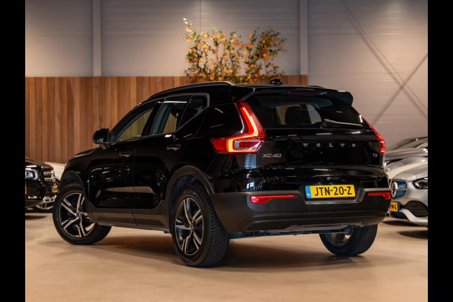 Volvo XC40 1.5 T3 163PK Momentum, Navi, Cruise, Cam, PDC, Clima, Voll Led, Bluetooth/Tel, Private Glas, Volledig Onderhouden