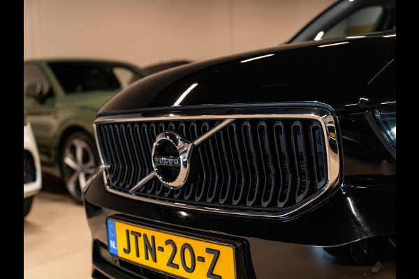 Volvo XC40 1.5 T3 163PK Momentum, Navi, Cruise, Cam, PDC, Clima, Voll Led, Bluetooth/Tel, Private Glas, Volledig Onderhouden