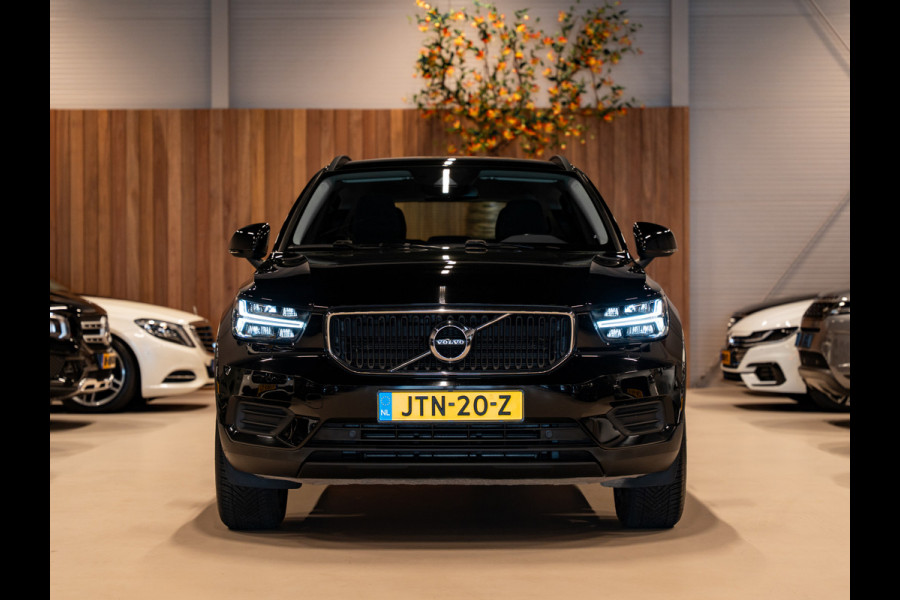 Volvo XC40 1.5 T3 163PK Momentum, Navi, Cruise, Cam, PDC, Clima, Voll Led, Bluetooth/Tel, Private Glas, Volledig Onderhouden