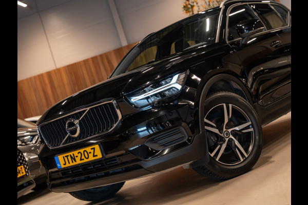 Volvo XC40 1.5 T3 163PK Momentum, Navi, Cruise, Cam, PDC, Clima, Voll Led, Bluetooth/Tel, Private Glas, Volledig Onderhouden