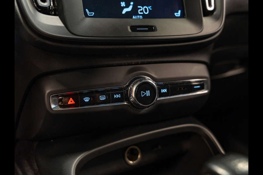 Volvo XC40 1.5 T3 163PK Momentum, Navi, Cruise, Cam, PDC, Clima, Voll Led, Bluetooth/Tel, Private Glas, Volledig Onderhouden
