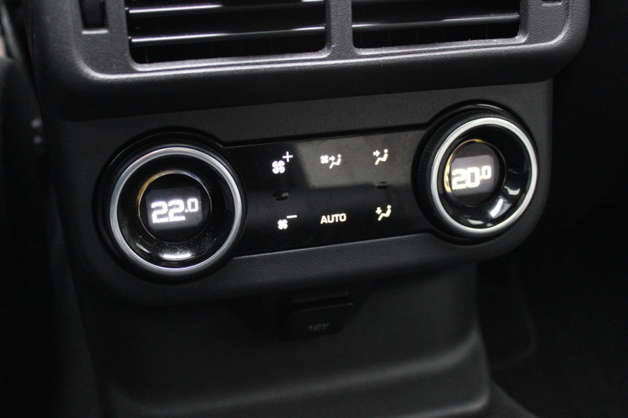 Land Rover Range Rover Velar 2.0 I4 Turbo AWD R-Dynamic HSE / Trekhaak / Panoramadak / 360Camera / Head-up / Laser LED / 21'' / Meridian High End / Stoelmassage+Verwarming / Stuurverwarming / DAB / ACC