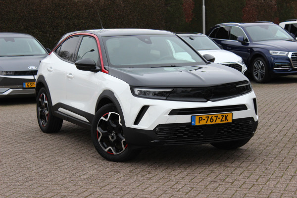 Opel Mokka Electric Ultimate 50 kWh / SOH 94,2% / Trekhaak / Camera / CarPlay / Keyless / LED Koplampen / 17'' / Navigatie / DAB / Dodehoek / Cruise Control Adaptief / Warmtepomp