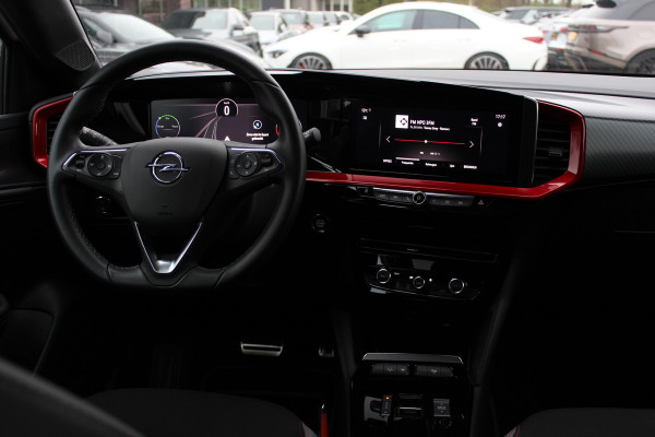 Opel Mokka Electric Ultimate 50 kWh / SOH 94,2% / Trekhaak / Camera / CarPlay / Keyless / LED Koplampen / 17'' / Navigatie / DAB / Dodehoek / Cruise Control Adaptief / Warmtepomp
