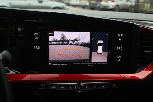 Opel Mokka Electric Ultimate 50 kWh / SOH 94,2% / Trekhaak / Camera / CarPlay / Keyless / LED Koplampen / 17'' / Navigatie / DAB / Dodehoek / Cruise Control Adaptief / Warmtepomp