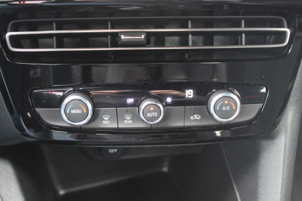 Opel Mokka Electric Ultimate 50 kWh / SOH 94,2% / Trekhaak / Camera / CarPlay / Keyless / LED Koplampen / 17'' / Navigatie / DAB / Dodehoek / Cruise Control Adaptief / Warmtepomp