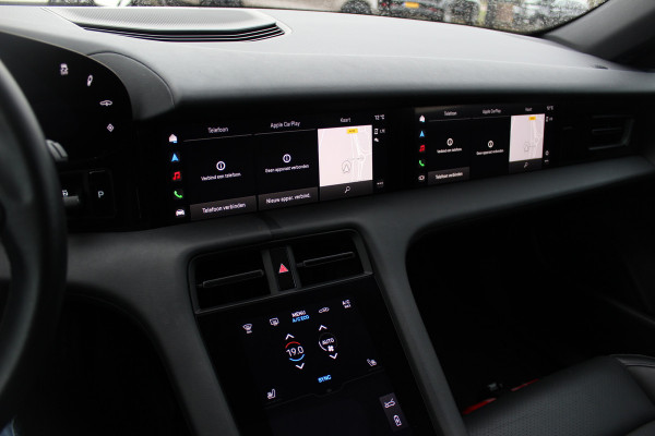Porsche Taycan Cross Turismo 4 93 kWh / Panoramadak / Camera / Passenger Display / Nachtzicht / 20'' / Bose / Stuur+Stoelverwarming / DAB / Cruise Control