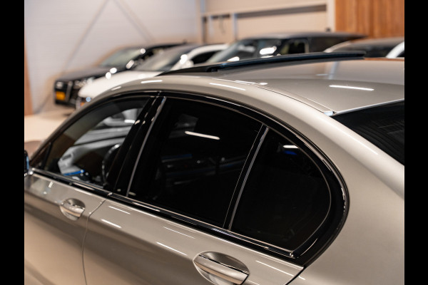 BMW 7 Serie 745e 394PK High Executive M-Sport, Pano, Laser Light, 360 Cam, Soft Close, Hud, Ambiënte, Digi Dash, Voll Onderhoud