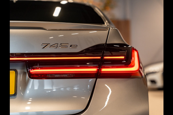 BMW 7 Serie 745e 394PK High Executive M-Sport, Pano, Laser Light, 360 Cam, Soft Close, Hud, Ambiënte, Digi Dash, Voll Onderhoud