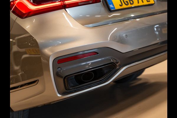 BMW 7 Serie 745e 394PK High Executive M-Sport, Pano, Laser Light, 360 Cam, Soft Close, Hud, Ambiënte, Digi Dash, Voll Onderhoud