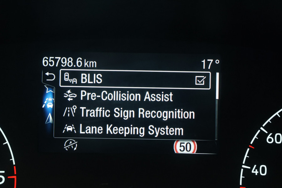 Ford Transit Custom 320 2.0 TDCI 170 PK L2H1 Active DC | Dubbel Cabine | ACC | BLIS | Elek stoelen | CarPlay | Camera | Navigatie | Stoelverwarming | L+R Schuifdeur | Glaslook panelen | Trekhaak | 5-Zitter | Nieuwe APK | NAP Logisch