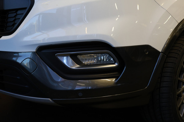 Ford Transit Custom 320 2.0 TDCI 170 PK L2H1 Active DC | Dubbel Cabine | ACC | BLIS | Elek stoelen | CarPlay | Camera | Navigatie | Stoelverwarming | L+R Schuifdeur | Glaslook panelen | Trekhaak | 5-Zitter | Nieuwe APK | NAP Logisch