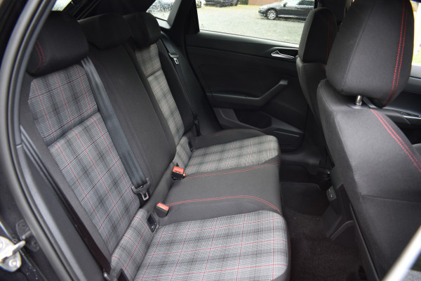 Volkswagen Polo GTI 2.0 TSI 210PK DSG STOELVERW VIRTUAL/IQ-LED/CARPLAY FABRIEKS GARANTIE