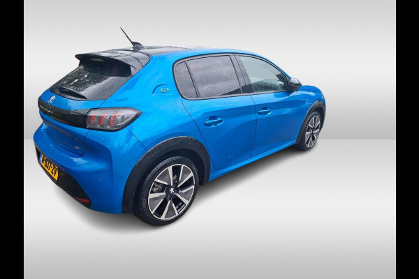 Peugeot e-208 EV GT 350 50 kWh / Panoramadak / Camera / Virtual Cockpit / Half leder / Navigatie / Keyless / Cruise Control / Dodehoek detectie