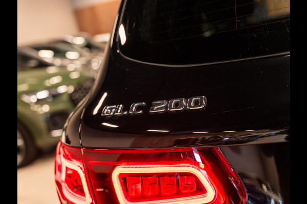 Mercedes-Benz GLC 200 4MATIC, Facelift, Navi, Voll Led, Camera, Cruise, PDC, 18" Velgen, Private Glas, Dealer Onderhouden