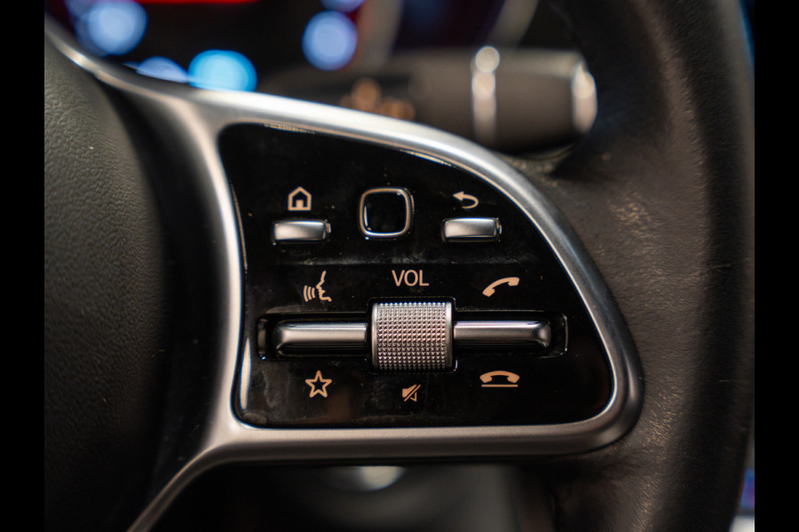 Mercedes-Benz GLC 200 4MATIC, Facelift, Navi, Voll Led, Camera, Cruise, PDC, 18" Velgen, Private Glas, Dealer Onderhouden