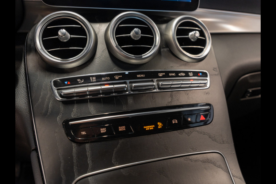 Mercedes-Benz GLC 200 4MATIC, Facelift, Navi, Voll Led, Camera, Cruise, PDC, 18" Velgen, Private Glas, Dealer Onderhouden