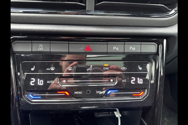 Volkswagen T-Roc 2.0 TSI 4Motion R-Line Business+ / Panoramadak / Camera / Leder / Matrix LED / 18'' / Sfeerverlichting / CarPlay / Stoelverwarming / DAB / ACC
