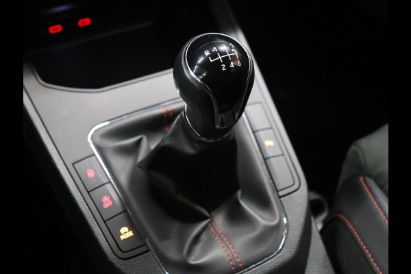 Seat Ibiza 1.0 TSI FR Business Intense Plus [ADAPTIVE CRUISE CONTROL, APPLE CARPLAY, ANDROID AUTO, ACHTERUITRIJCAMERA, PDC V+A, STOELVERWARMING, NIEUWSTAAT]