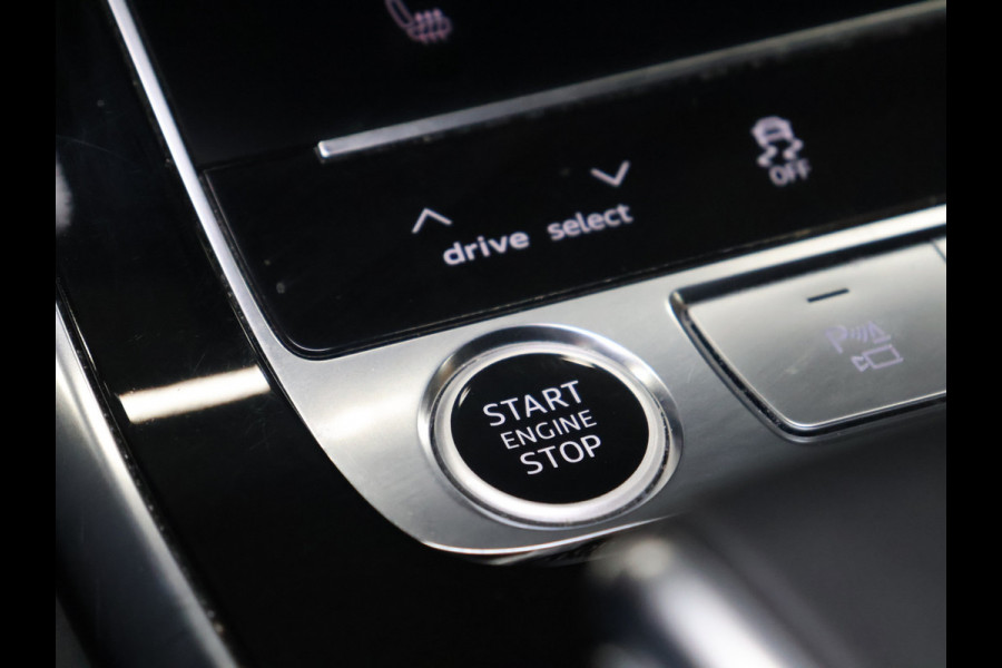 Audi Q7 55 TFSI e quattro Sport [LUCHTVERING, MEMORY SEATS, ADAPTIVE CRUISE CONTROL, APPLE CARPLAY, ANDROID AUTO, ACHTERUITRIJCAMERA, PDC V+A, STOELVERWARMING, NIEUWSTAAT]