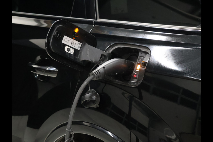 Audi Q7 55 TFSI e quattro Sport [LUCHTVERING, MEMORY SEATS, ADAPTIVE CRUISE CONTROL, APPLE CARPLAY, ANDROID AUTO, ACHTERUITRIJCAMERA, PDC V+A, STOELVERWARMING, NIEUWSTAAT]