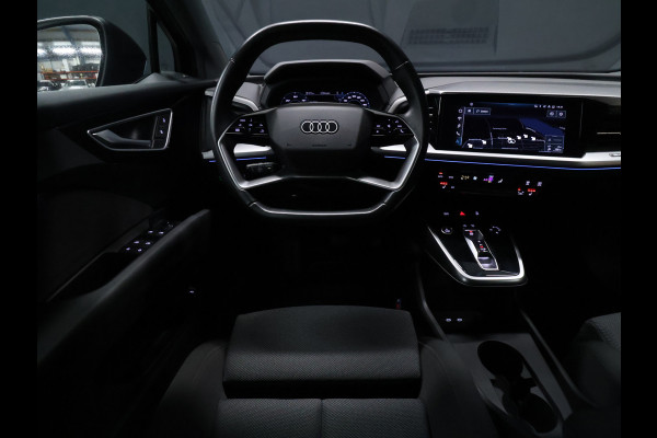 Audi Q4 e-tron 40 Advanced edition 77 kWh [ADAPTIVE CRUISE CONTROL, APPLE CARPLAY, ANDROID AUTO, SFEERVERLICHTING, ACHTERUITRIJCAMERA, PDC V+A, STOELVERWARMING, NIEUWSTAAT]