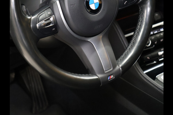 BMW 2 Serie Active Tourer 218i High Executive M Sport [TREKHAAK, HARMAN/KARDON, CRUISE CONTROL, BLUETOOTH TELEFOON, HUD, ACHTERUITRIJCAMERA, PDC V+A, BMW LED, NIEUWSTAAT]